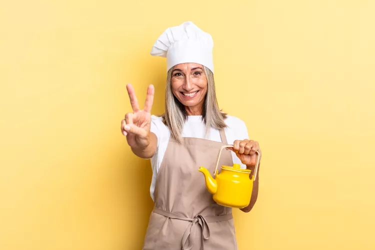 How to Get Mineral Deposits Out of Tea Kettle