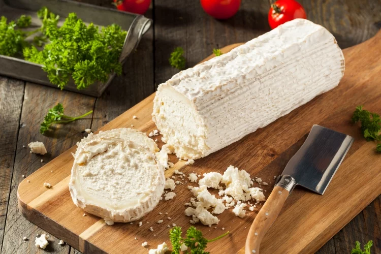 The Best Ingredients to Substitute for Goat Cheese