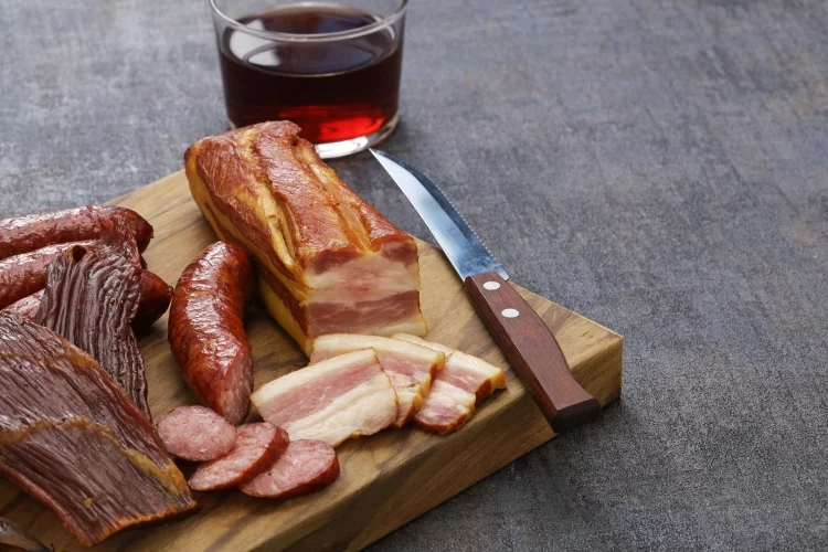 How to Make Bacon Jerky