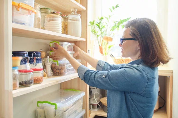 Top 10 Best Shelf Liner for Kitchen Cabinet: Reviews, Buying Guide and FAQs 2023