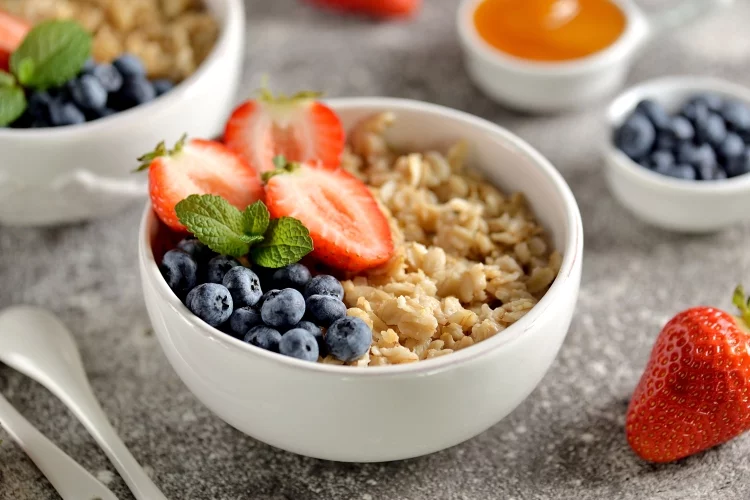 The Benefits of Oatmeal to Lose Weight