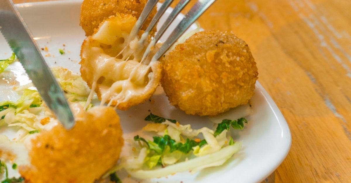 How to Make Air Fryer Mac and Cheese Balls 2022