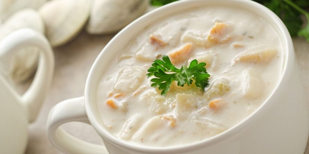 Crockpot Clam Chicken Chowder With Parsley